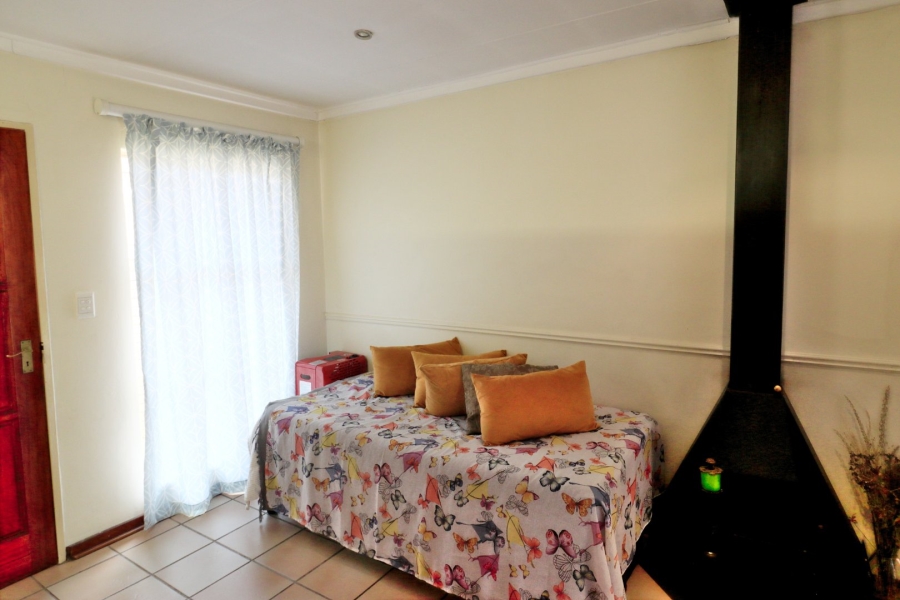 3 Bedroom Property for Sale in Langenhovenpark Free State